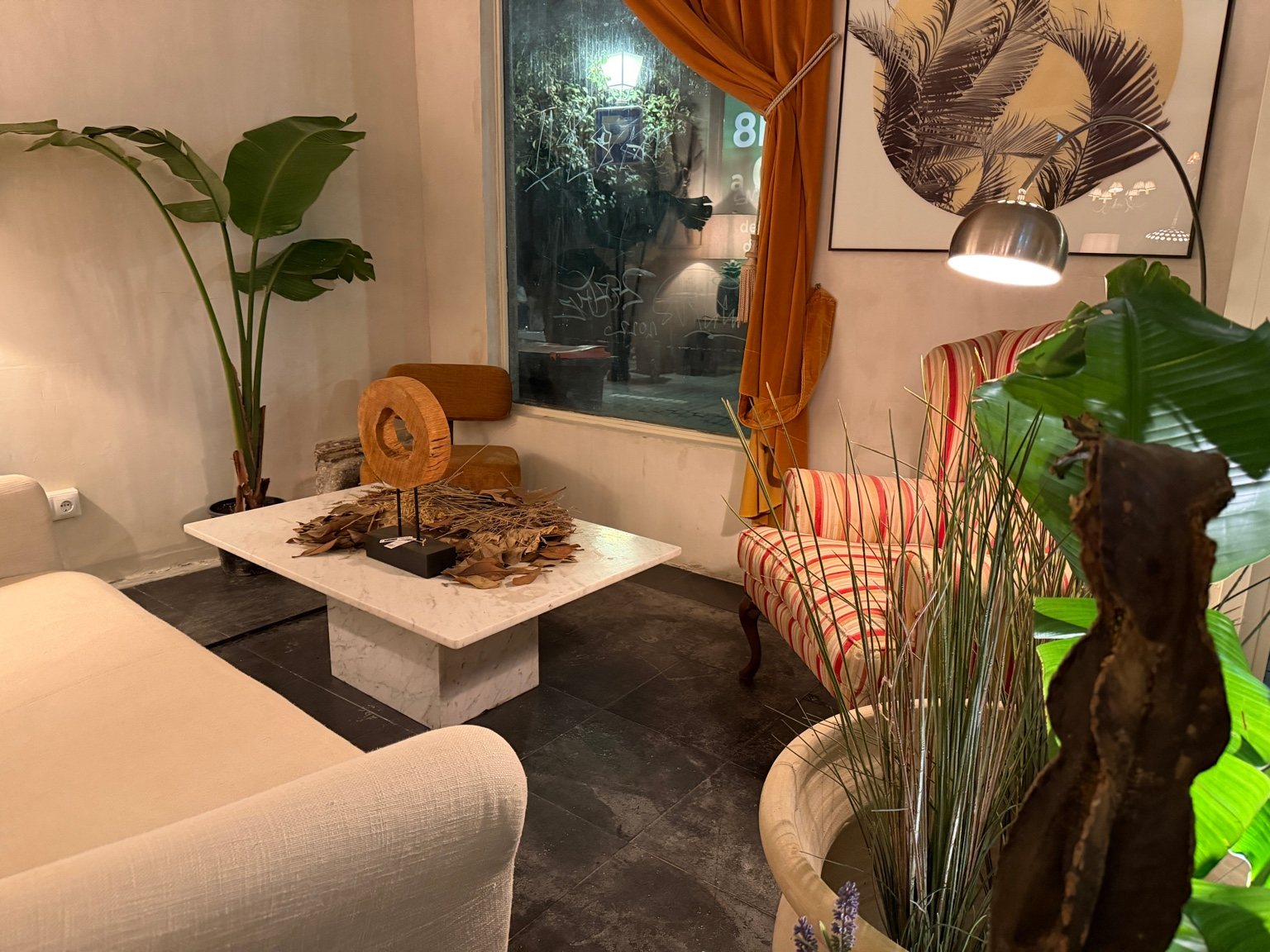Bataburra · Sala