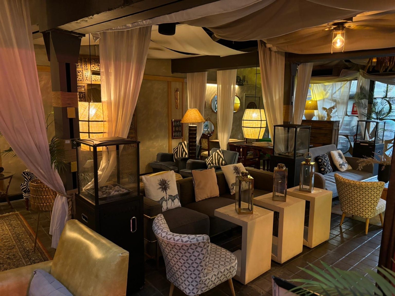 Life Lobby · Salón