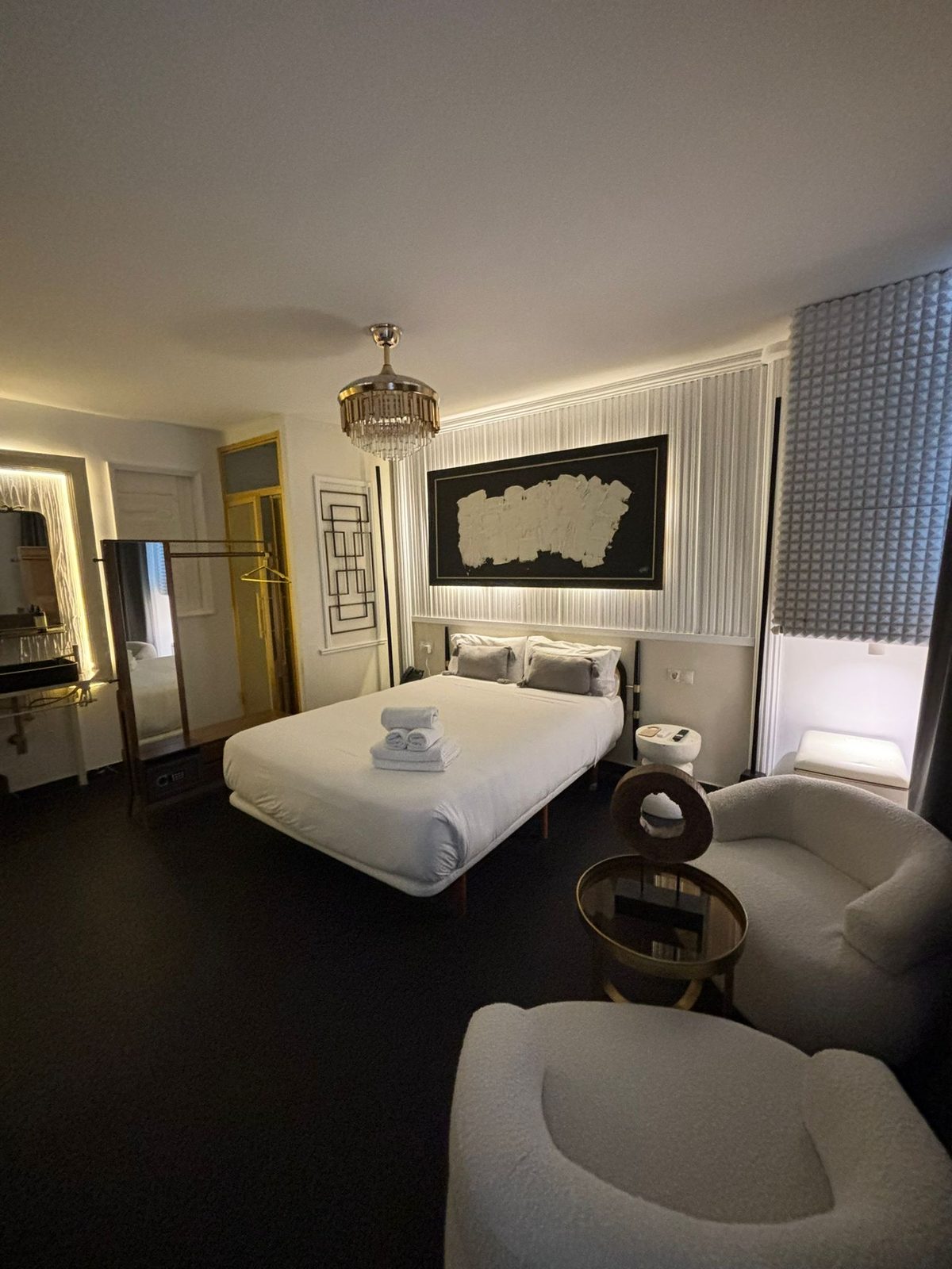 Urban Room Petit — rincón de bienvenida